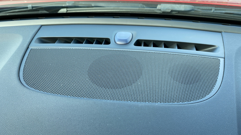 Volvo Xc40 2.0 B4P Plus Dark 5dr AWD Auto Petrol Estate